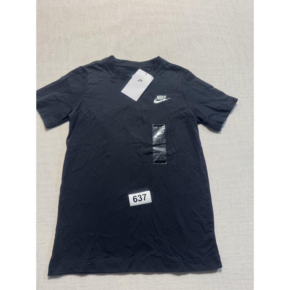 Nike Kids Sportswear T-Shirt Sz S  Brand New‎ with Tags
